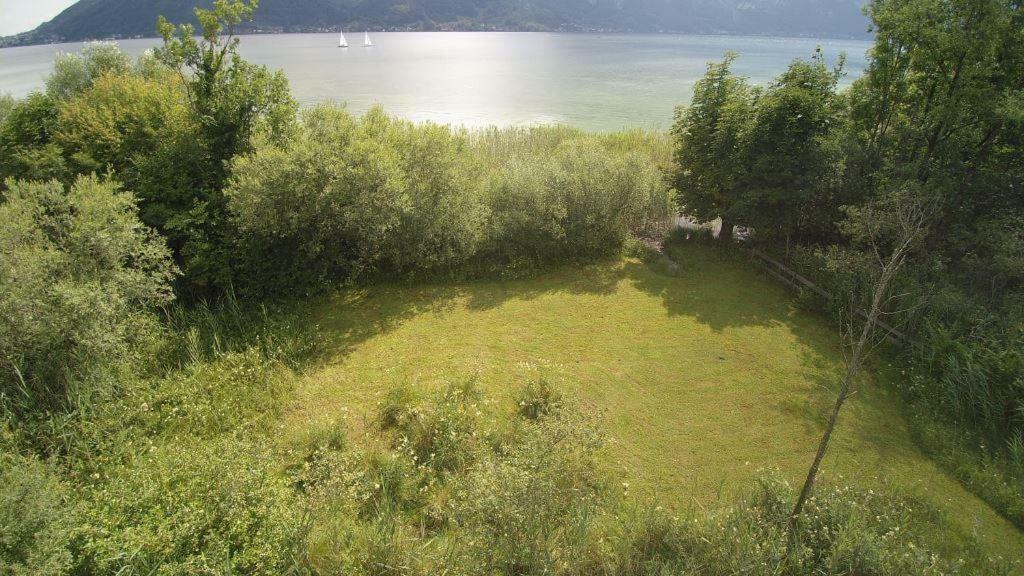 Ferienhaeuschen Am Traunsee Mit Tretboot Zur Freien Nutzung Am Badeplatz Altmünster Εξωτερικό φωτογραφία